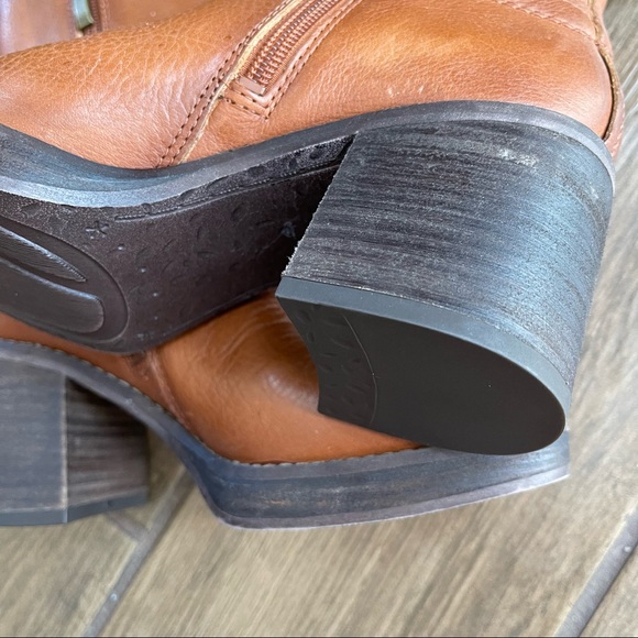 NWOT Franco Sarto Hard Finished Leather Boots 2in heels, side zip, brown - Picture 3 of 14